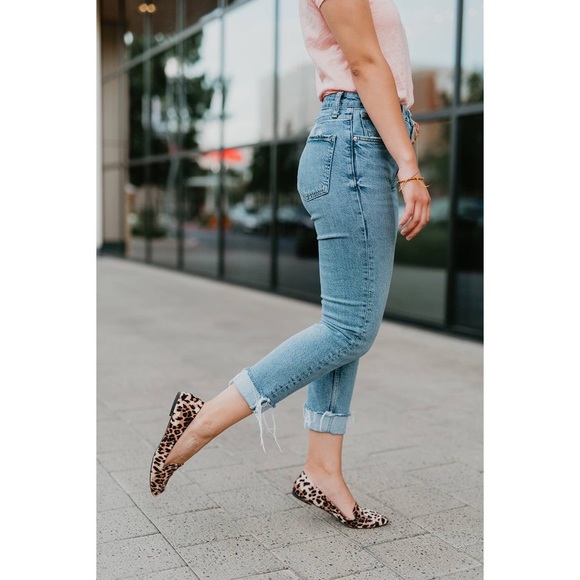 🆕 Into the Wild Leopard Print Flats - Picture 6 of 6